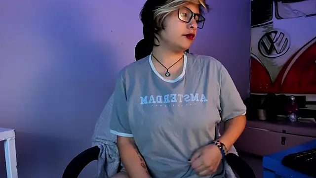 NovaGlitz online show from 12.11.24