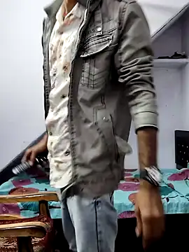 Snapshot of Habibi_big_b chatting on 12.26.24 Habibi big b online show from 12.26.24