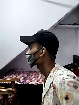 Snapshot of Habibi_big_b chatting on 01.23.25 Habibi big b online show from 01.23.25