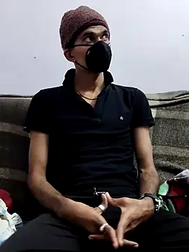 Snapshot of Habibi_big_b chatting on 01.30.25 Habibi big b online show from 01.30.25