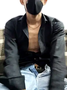 Snapshot of Habibi_big_b chatting on 02.22.25 Habibi big b online show from 02.22.25