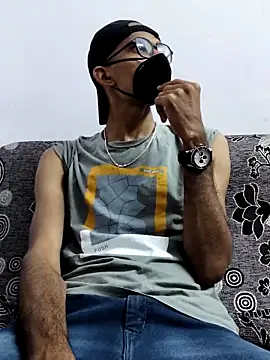 Snapshot of Habibi_big_b chatting on 03.07.25 Habibi big b online show from 03.07.25