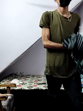 Snapshot of Habibi_big_b chatting on 03.12.25 Habibi big b online show from 03.12.25