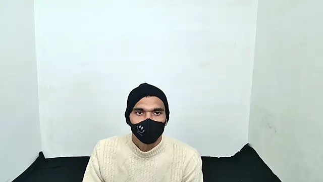 Snapshot of Habibi_big_b chatting on 11.14.25 Habibi big b online show from 11.14.25