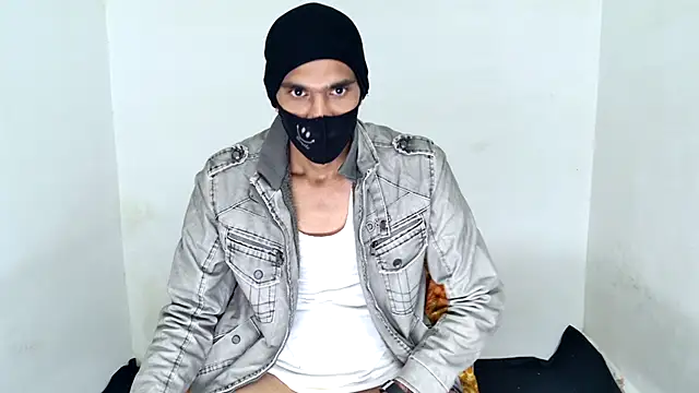 Snapshot of Habibi_big_b chatting on 11.28.25 Habibi big b online show from 11.28.25