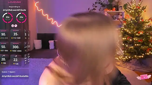 Snapshot of ami_amour_ chatting on 12.20.24 ami amour online show from 12.20.24