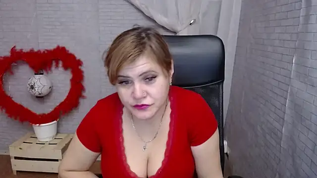 DaniellaKiss online show from 02.06.25