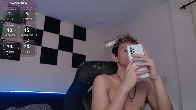 bryamado69 online show from 10.14.25