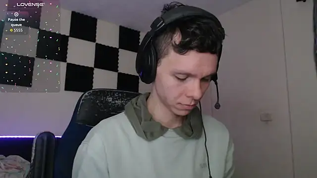 bryamado69 online show from 11.14.25