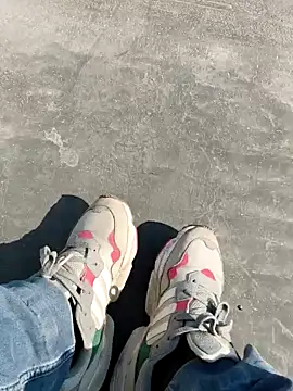 Gururonny07 online show from 01.24.25