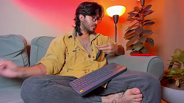 Ackerman Eren  online show from 09.15.25