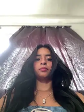 Laura fernandezII online show from 02.18.25