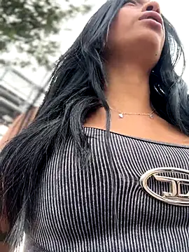 Laura fernandezII online show from 09.24.25