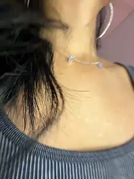 Laura fernandezII online show from 09.27.25