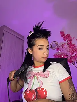 Laura fernandezII online show from 05.16.26