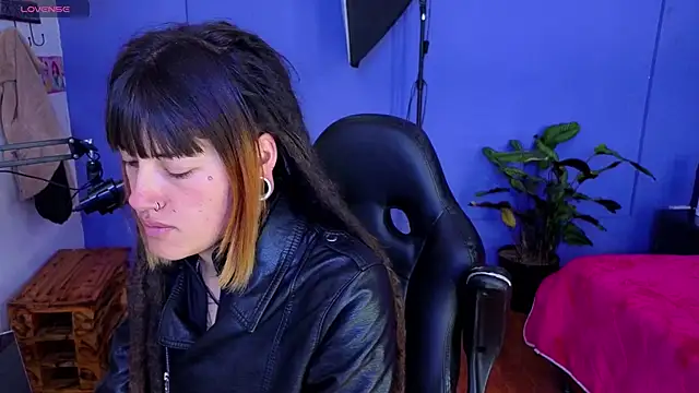  sharlotte777 online show from 10.16.25