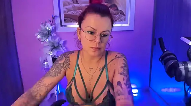 KAROL MILF online show from 02.01.25