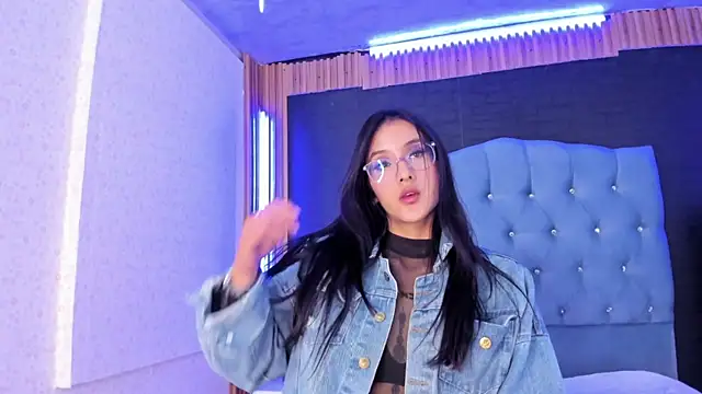 Princess Violett online show from 02.27.25