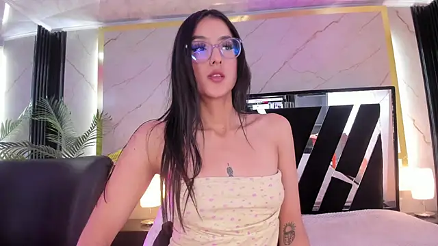 Princess Violett online show from 03.22.25