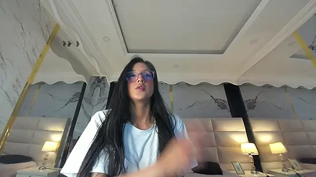 Princess Violett online show from 09.11.25