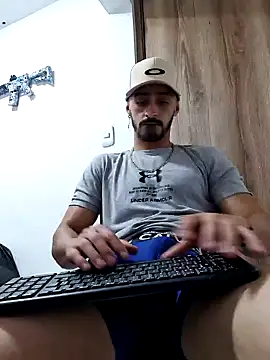 Snapshot of MAXIMUS_MASTE3 chatting on 02.03.25 MAXIMUS MASTE3 online show from 02.03.25