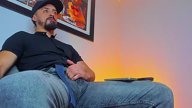 Snapshot of MAXIMUS_MASTE3 chatting on 09.13.25 MAXIMUS MASTE3 online show from 09.13.25