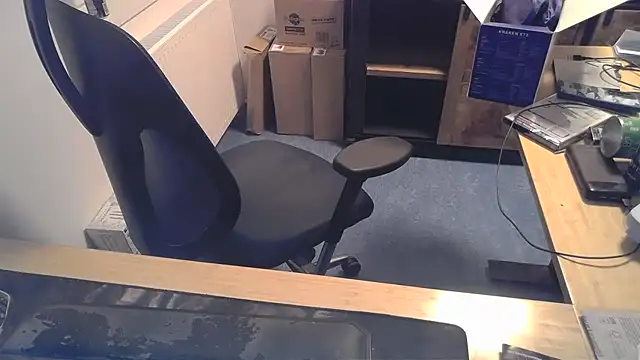 Snapshot of Currycake chatting on 01.28.25 Currycake online show from 01.28.25