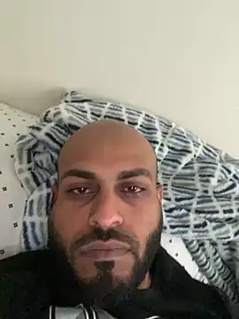 islandvybee55 online show from 02.16.25