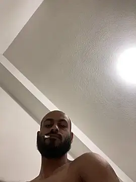 islandvybee55 online show from 03.09.25