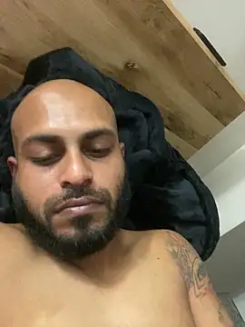 islandvybee55 online show from 03.09.26