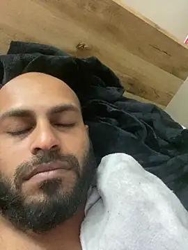 islandvybee55 online show from 03.18.26