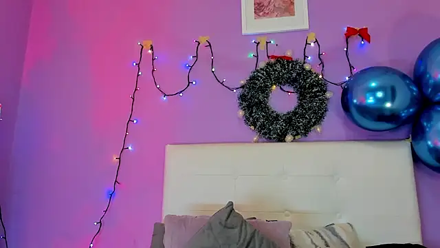 Charlotte11-11 online show from 12.21.25