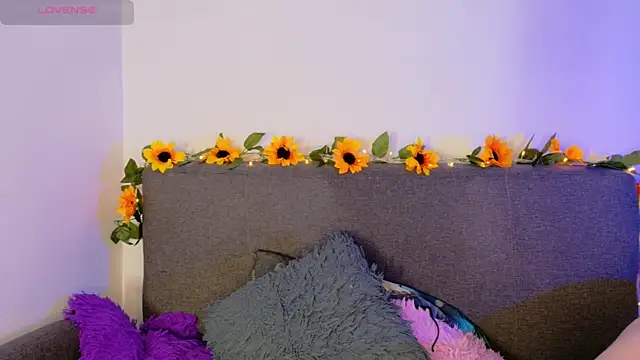 lunitaa0 online show from 03.13.26