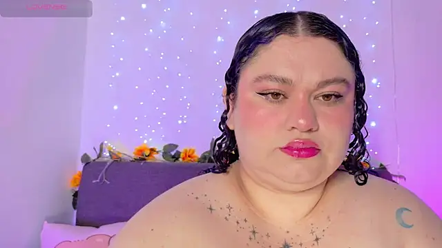 lunitaa0 online show from 05.17.26