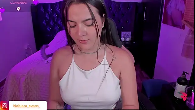 Snapshot of NahiaraEvans_ chatting on 02.03.25 NahiaraEvans online show from 02.03.25