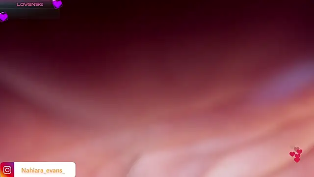 Snapshot of NahiaraEvans_ chatting on 09.24.25 NahiaraEvans online show from 09.24.25