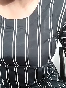 Snapshot of Jasikatamil chatting on 12.22.25 Jasikatamil online show from 12.22.25