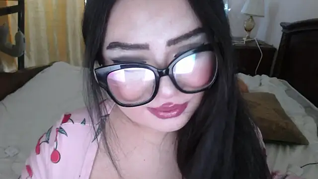 Snapshot of cutie_sakura chatting on 03.04.25 cutie sakura online show from 03.04.25