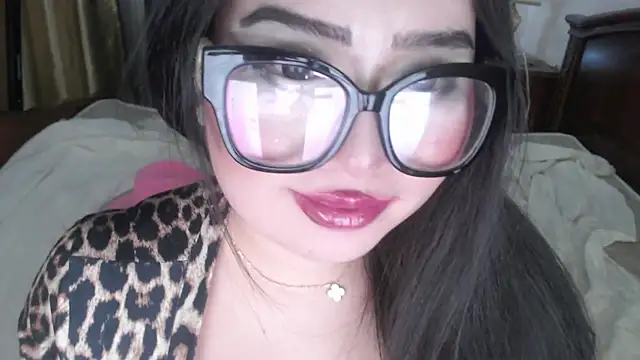 Snapshot of cutie_sakura chatting on 03.08.25 cutie sakura online show from 03.08.25