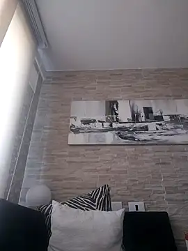 Latiinvenushot online show from 04.20.26