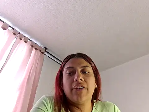 Snapshot of Aprilsmith2 chatting on 01.05.25 Aprilsmith2 online show from 01.05.25