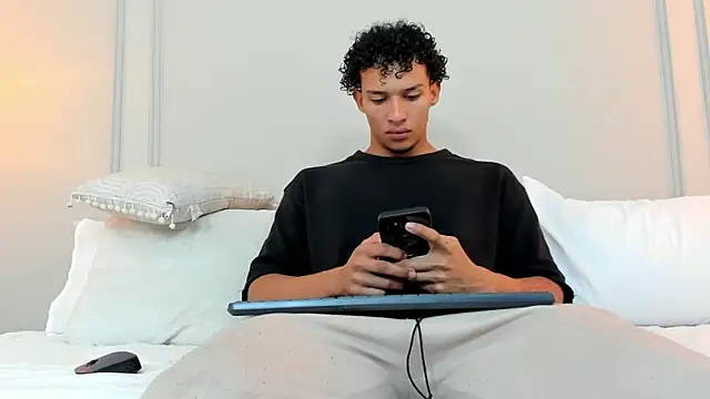 Dominick star online show from 12.17.24