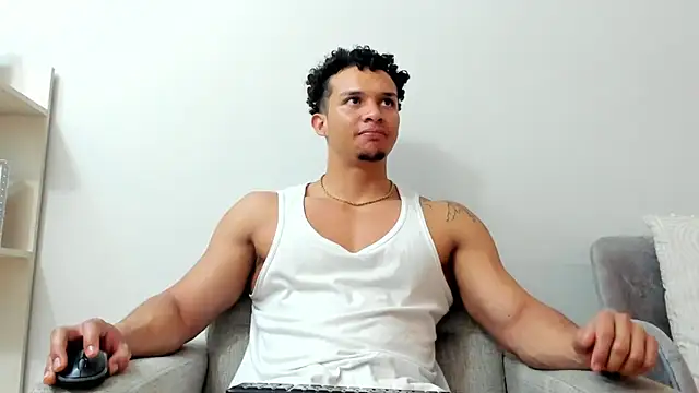 Dominick star online show from 02.05.25