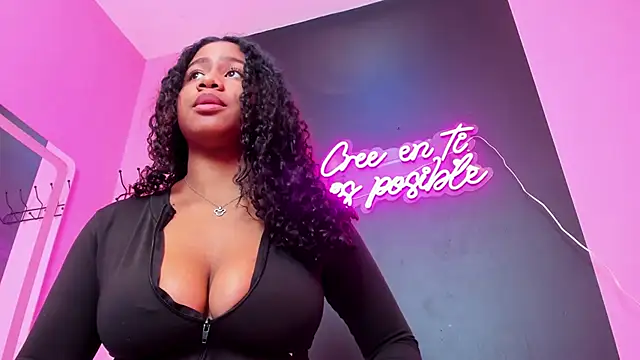 Sofi Fox  online show from 03.04.25