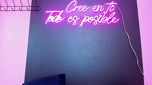 Sofi Fox  online show from 03.05.25