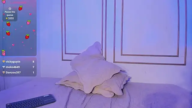 Snapshot of natalia_aguirre1 chatting on 01.23.25 natalia aguirre1 online show from 01.23.25