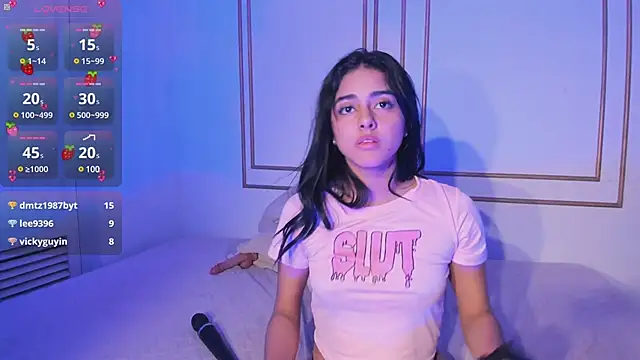 Snapshot of natalia_aguirre1 chatting on 01.23.25 natalia aguirre1 online show from 01.23.25