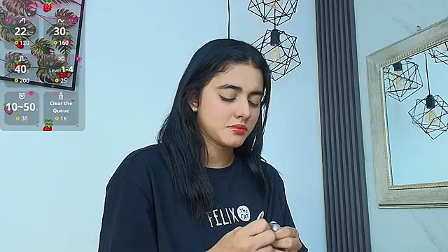 Snapshot of natalia_aguirre1 chatting on 09.12.25 natalia aguirre1 online show from 09.12.25