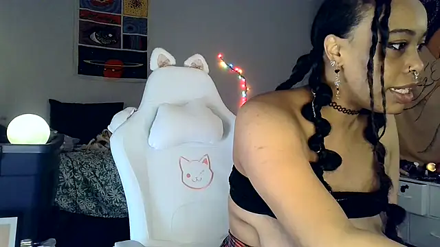 loveluna8 online show from 02.03.25