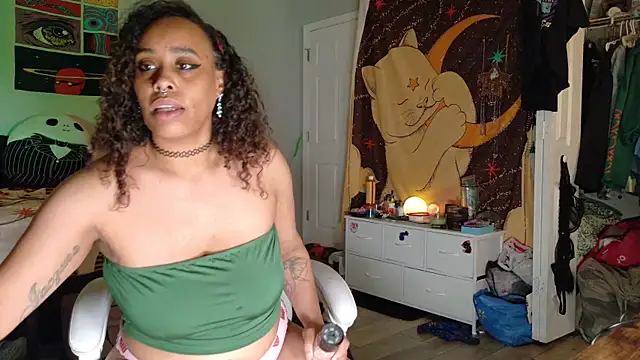 loveluna8 online show from 02.23.25